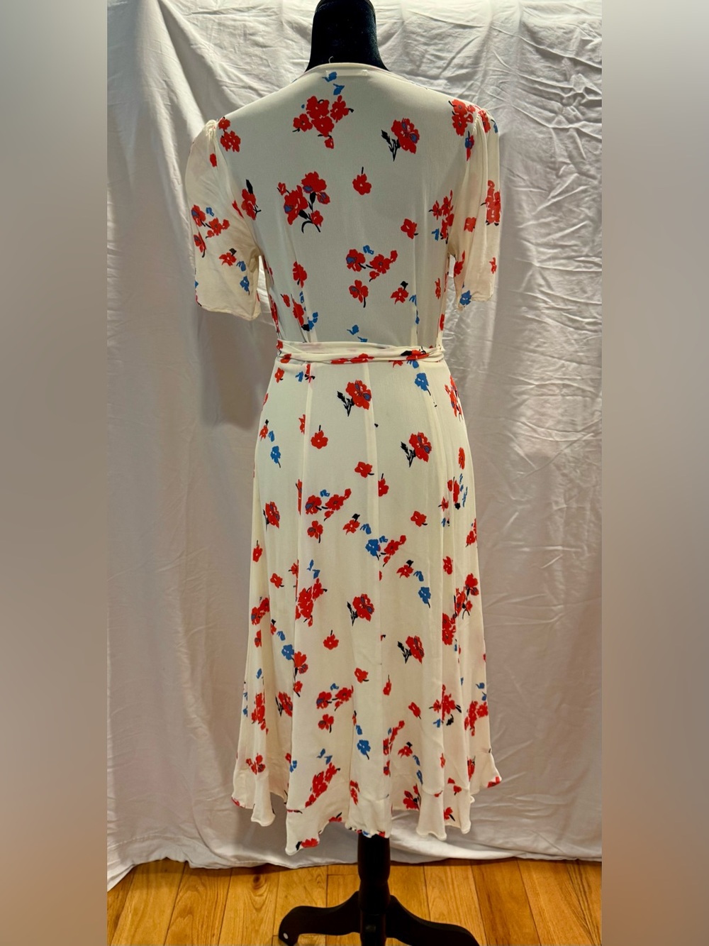 Reformation Napa Wrap Midi Dress - Picture 7 of 10